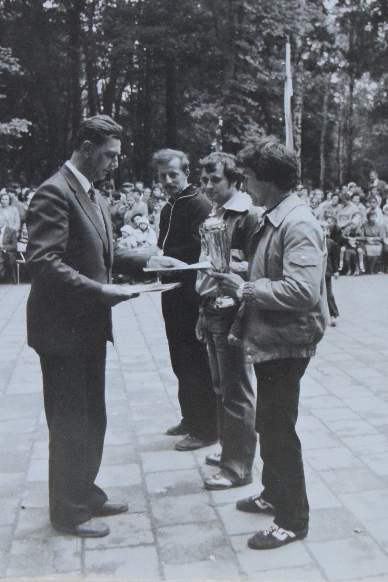 Obchody święta Ludowego w Parku Miejskim - Opalenica 1984 